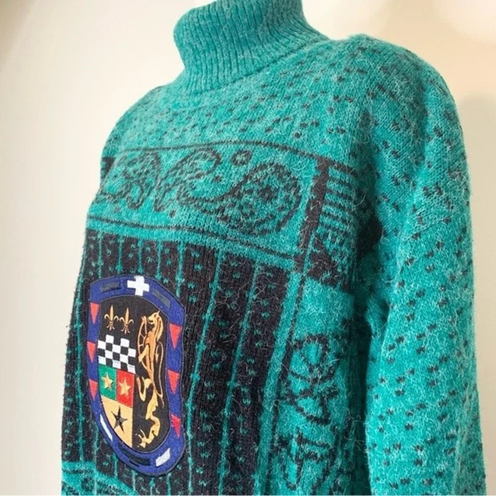 VTG Tampa 80's Turtleneck Ski Winter Sweater Emobroidered Crest M/L - Picture 2 of 9